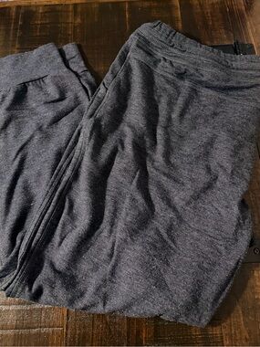 Free2B Joggers